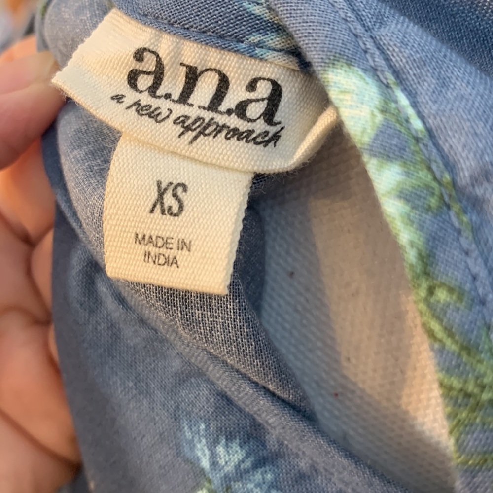 Denim Round Neck 3/4 Sleeve Blouse - Picture 7 of 8